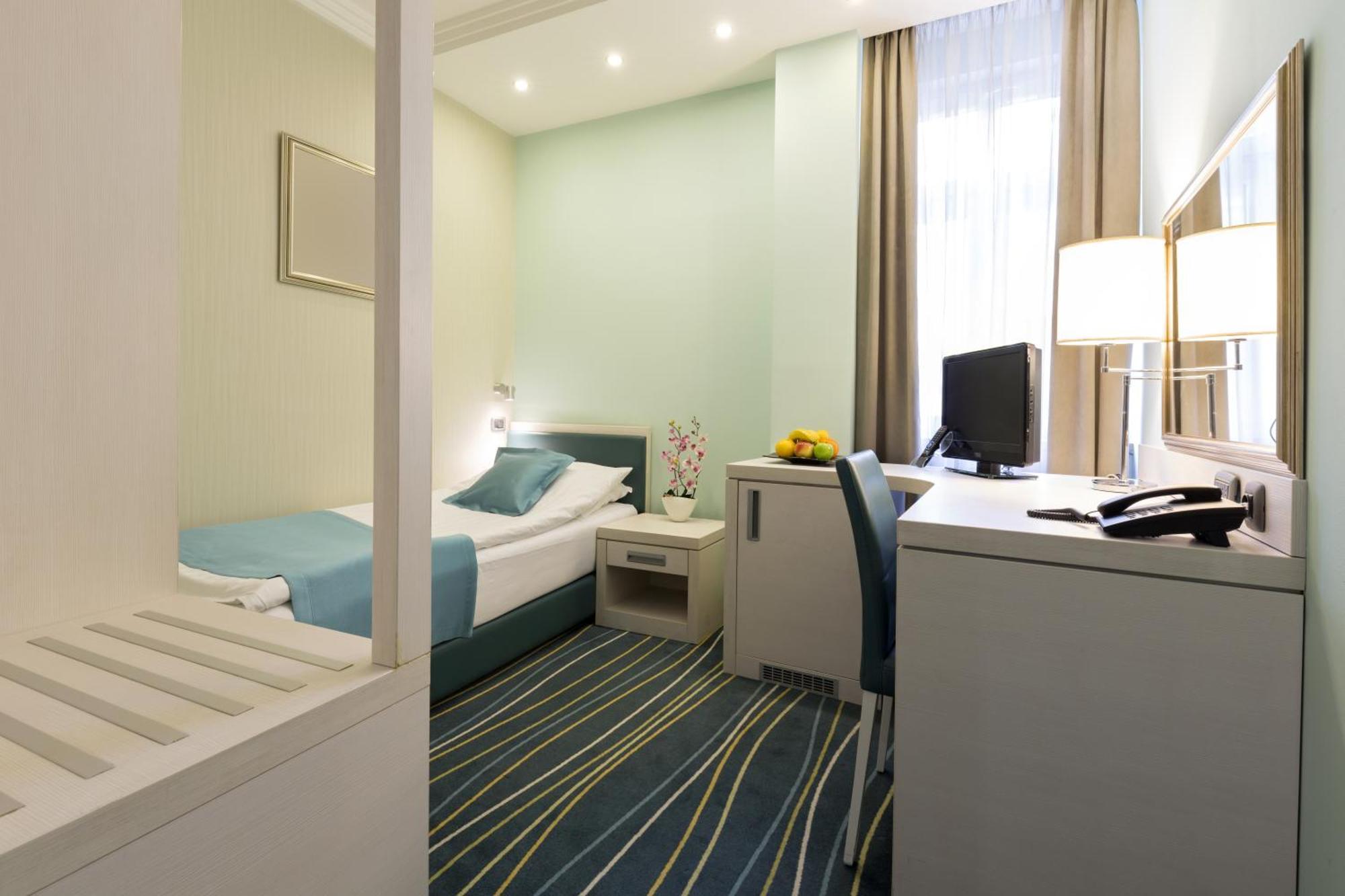 Kopernikus Hotel Prag Belgrado Quarto foto