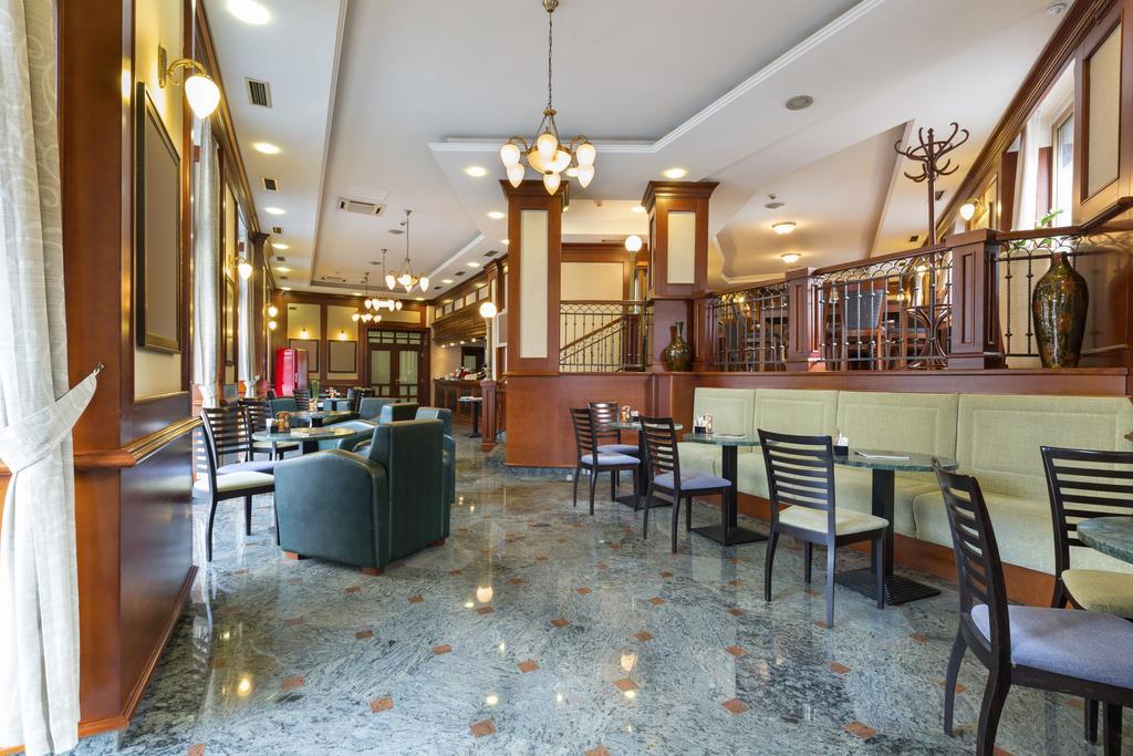 Kopernikus Hotel Prag Belgrado Exterior foto